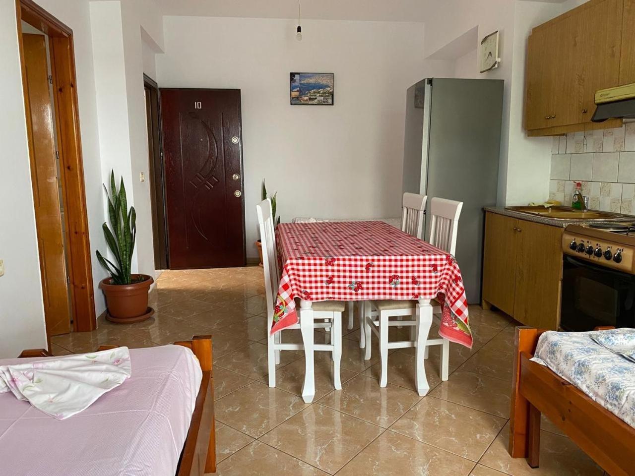 Tulipani Apartments Near Port Sarandë Exteriör bild